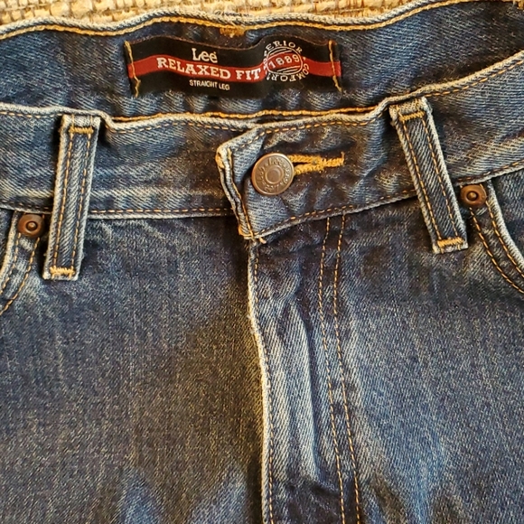 Lee jeans brand new never worn. - Picture 2 of 4